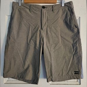 Billabong Men's Submersible Gray Chino Shorts Size 33